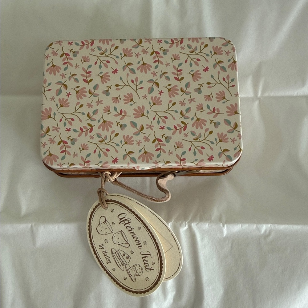 Maileg Afternoon Treat Tea Set (Please Read)